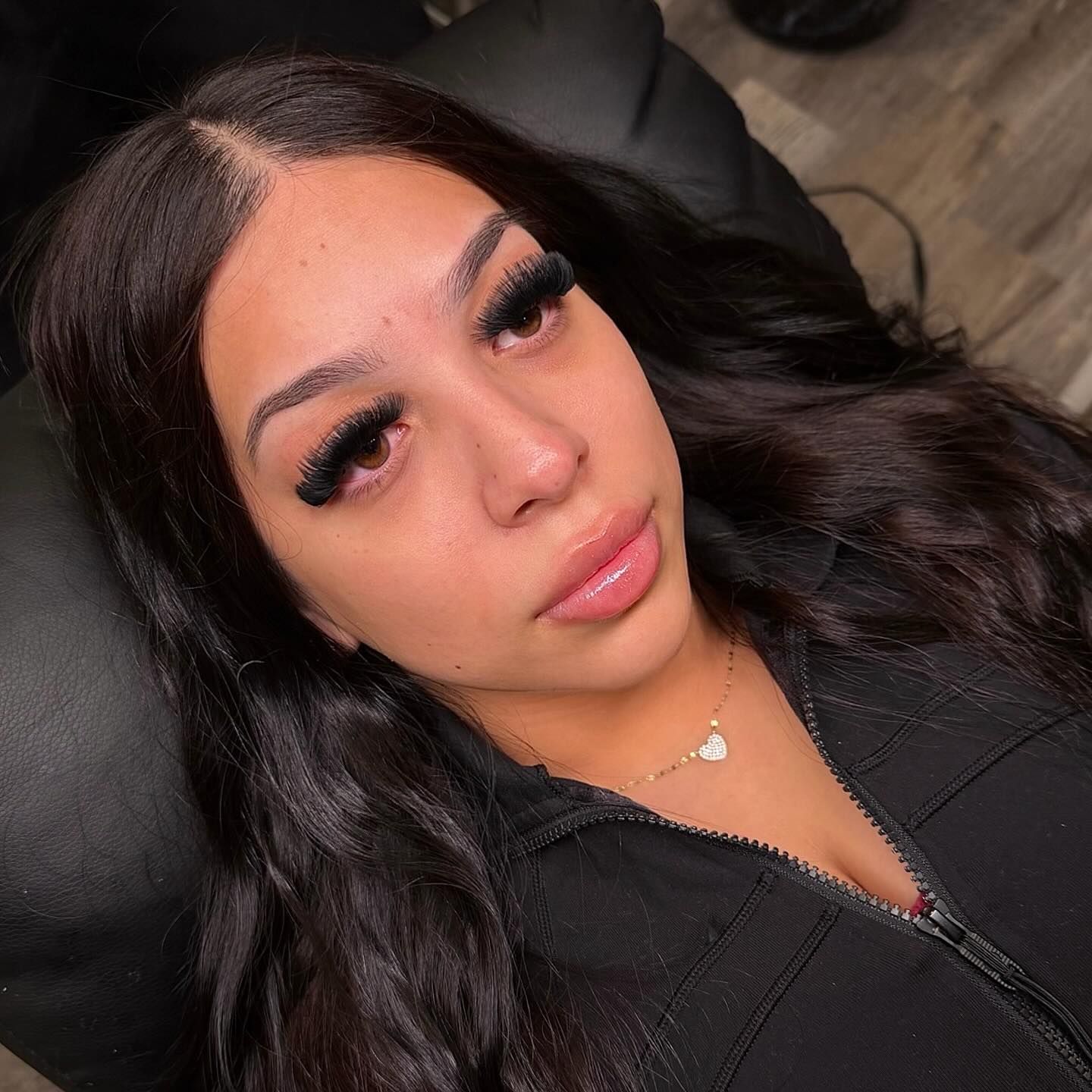 Dense, dark mega volume lash set